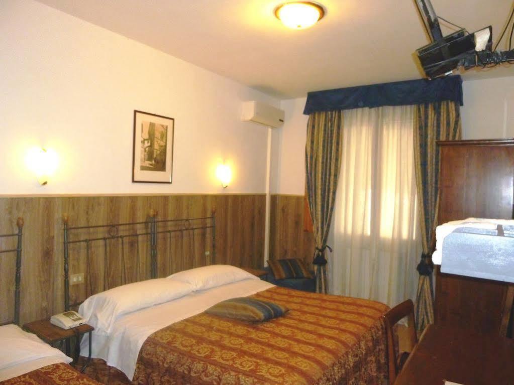 Hotel Camilla Guelfa Florence Exterior photo